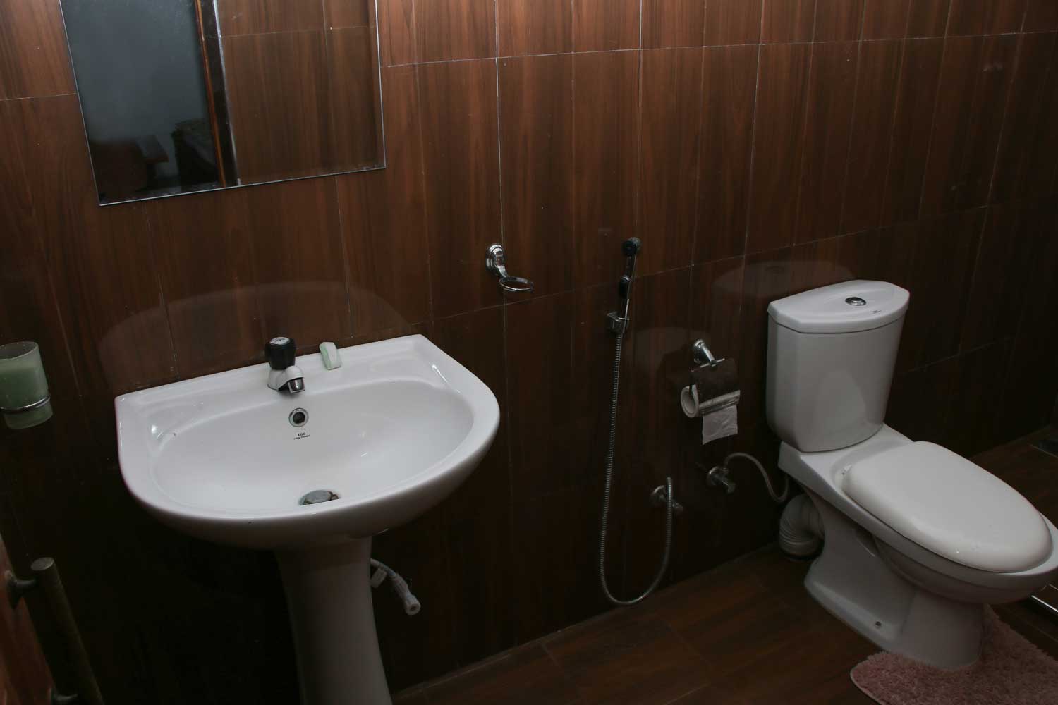 Standard Double Room - Bathroom 2